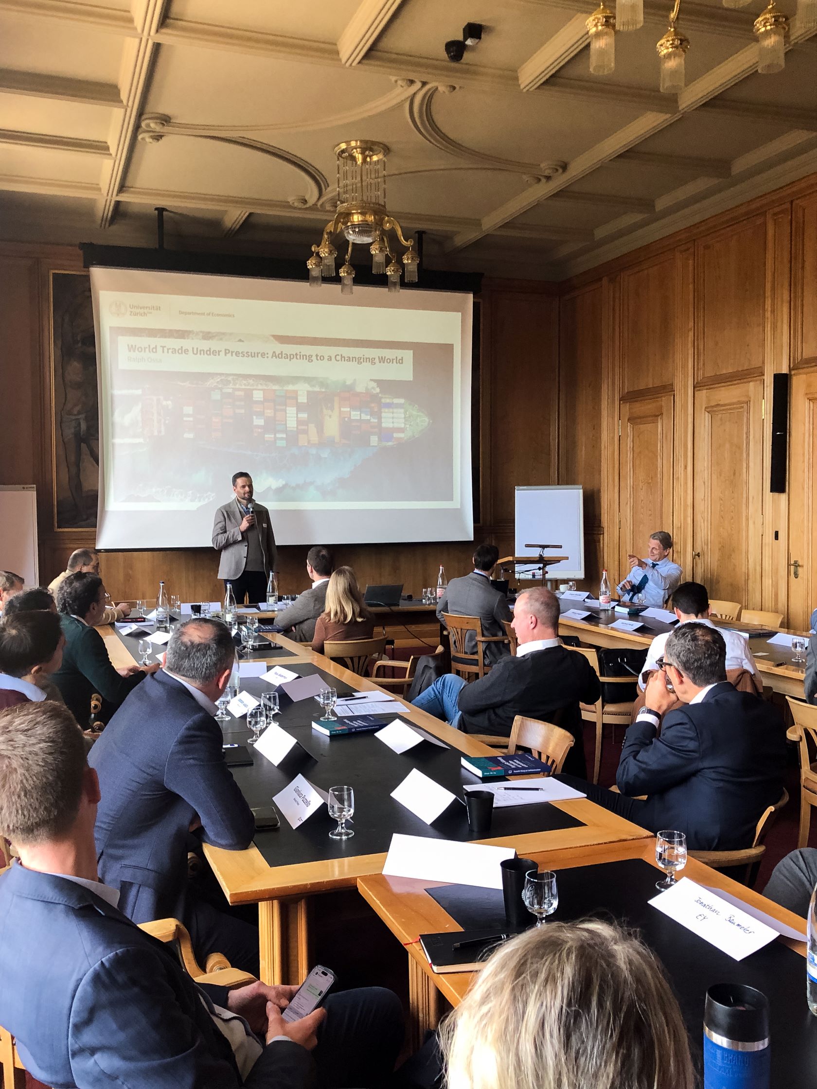 06_CFO Roundtable_112025_Prof. Ossa_IMG_6150.jpg